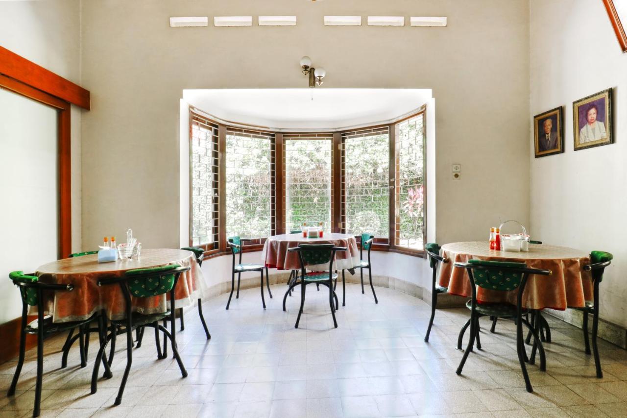 RedDoorz Plus near Brawijaya Museum Malang Zewnętrze zdjęcie
