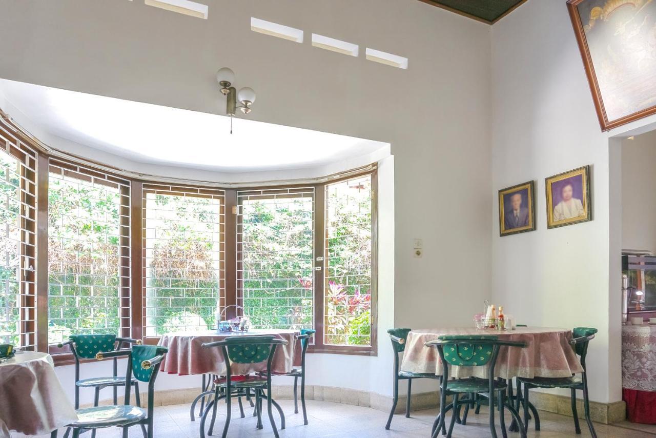 RedDoorz Plus near Brawijaya Museum Malang Zewnętrze zdjęcie
