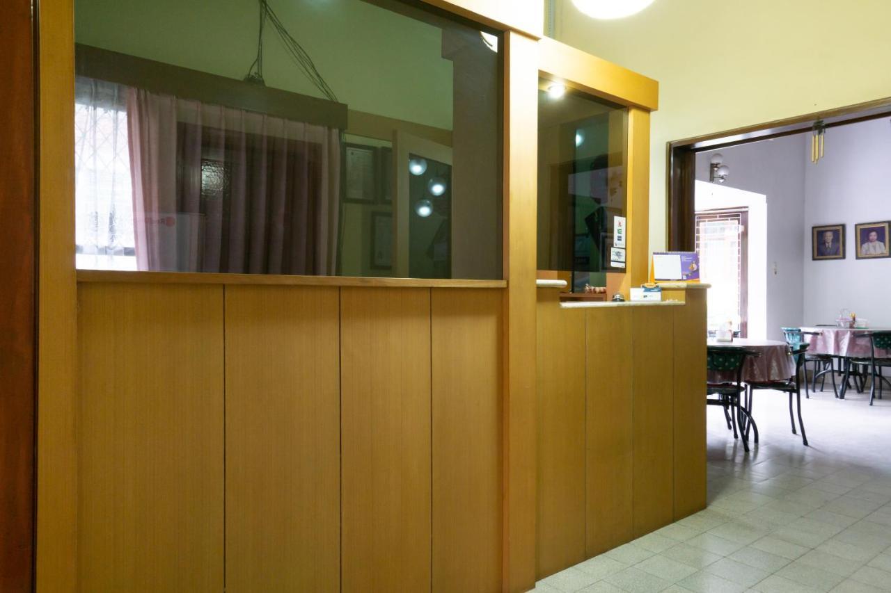 RedDoorz Plus near Brawijaya Museum Malang Zewnętrze zdjęcie