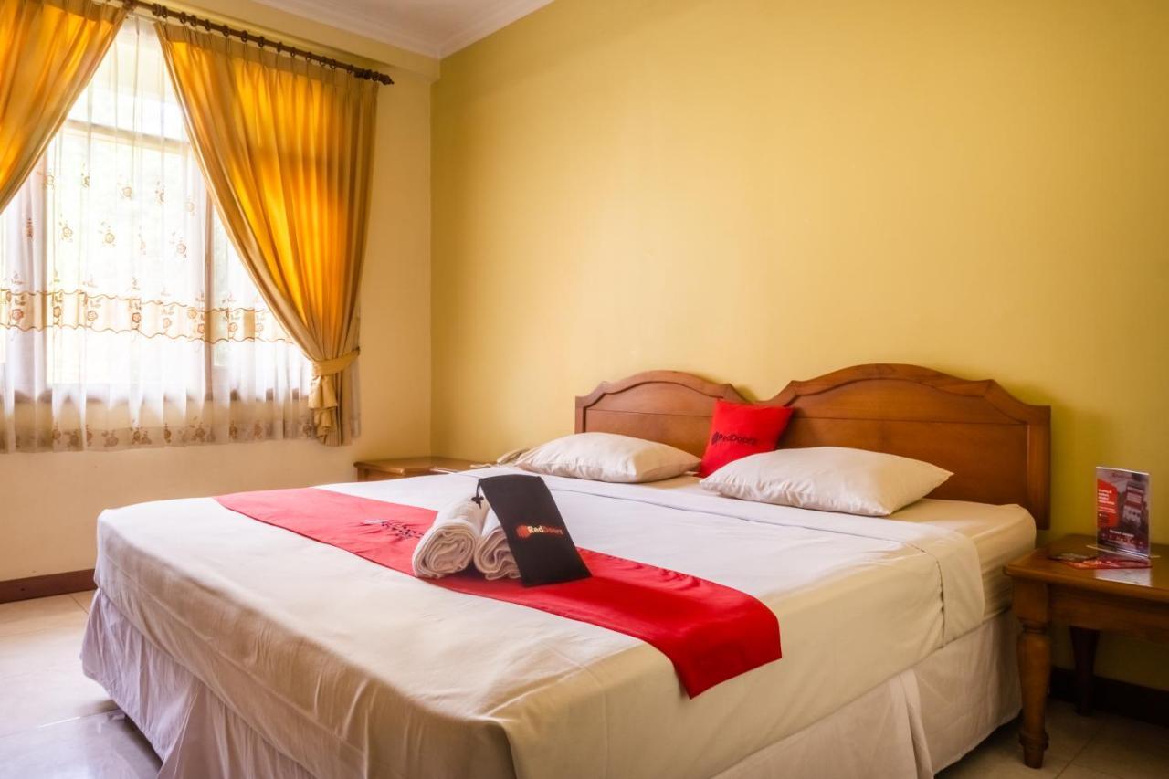 RedDoorz Plus near Brawijaya Museum Malang Zewnętrze zdjęcie